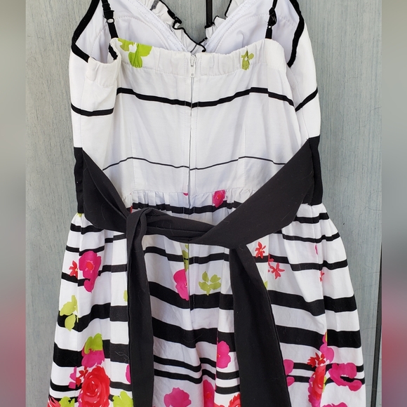 Snap brand sundress Size 3 - Picture 4 of 9